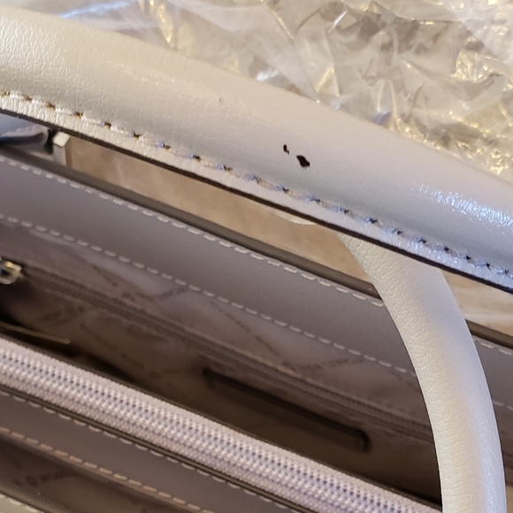 ⚠️SALE⚠️ Michael Kors Mott LG Satchel White - Picture 4 of 7